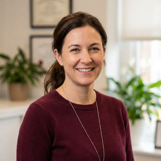 Chez Zénith Randença, Laura Bennett, Directrice de la conformité et de la réglementation